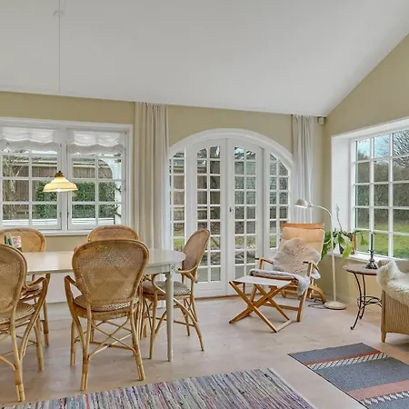 Vakantiehuis Gorgeous In With Kitchen Hornbæk