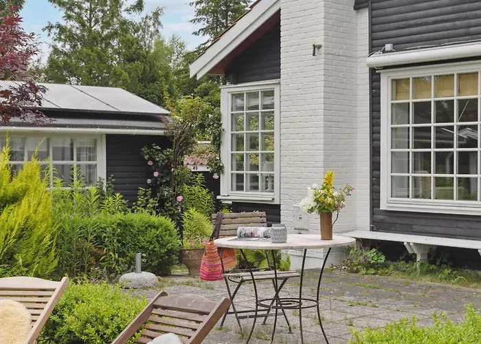 بيت للعطل Gorgeous In With Kitchen Hornbæk